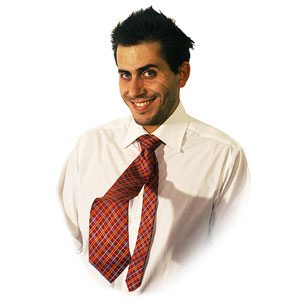 Corbata que se levanta